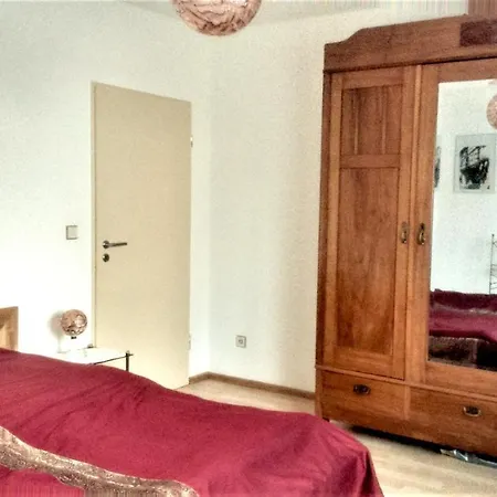 With 2 Bedrooms In Dahlem With Furnished Garden And Wifi 5 Km From The Slopes Διαμέρισμα