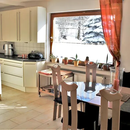 Διαμέρισμα With 2 Bedrooms In Dahlem With Furnished Garden And Wifi 5 Km From The Slopes