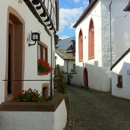 Διαμέρισμα With 2 Bedrooms In Dahlem With Furnished Garden And Wifi 5 Km From The Slopes *